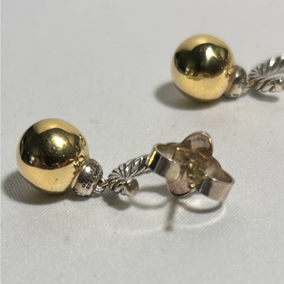 David Yurman Solari Sterling Silver Hoop Earrings with 18k Bonded Domes - Picture 4 of 6